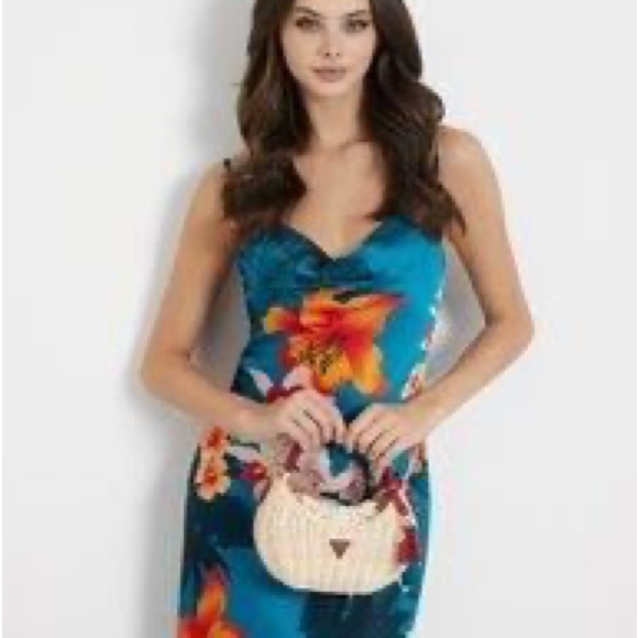 New Guess Sveiney Straw Mini Shoulder Bag - Picture 8 of 11